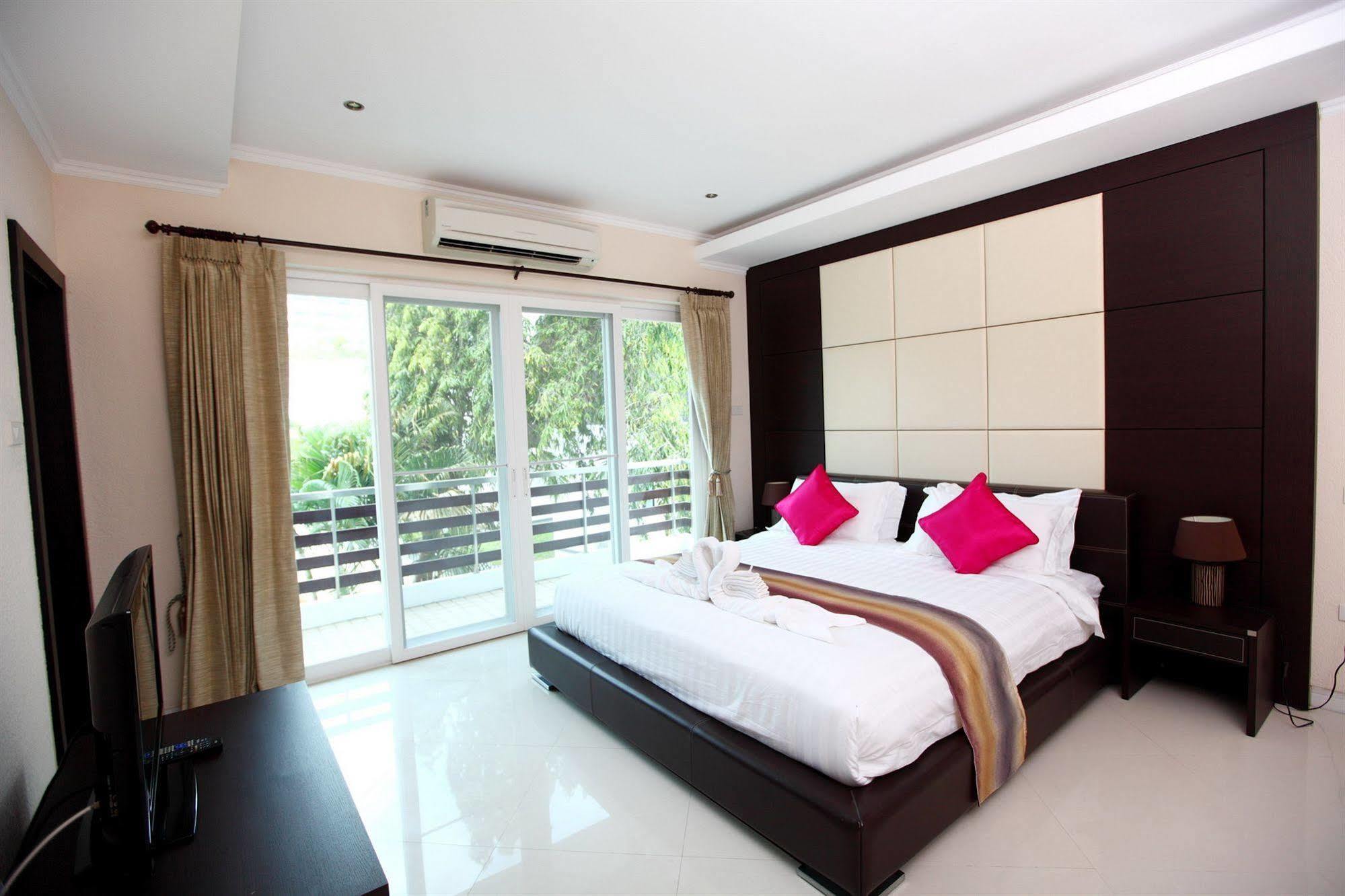 Hidden Palm Pool Villas Pattaya Dış mekan fotoğraf
